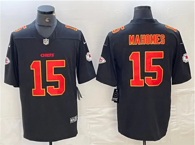 Men's Kansas City Chiefs #15 Patrick Mahomes Black Vapor Untouchable Limited Football Stitched Jersey
